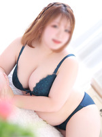 �肱